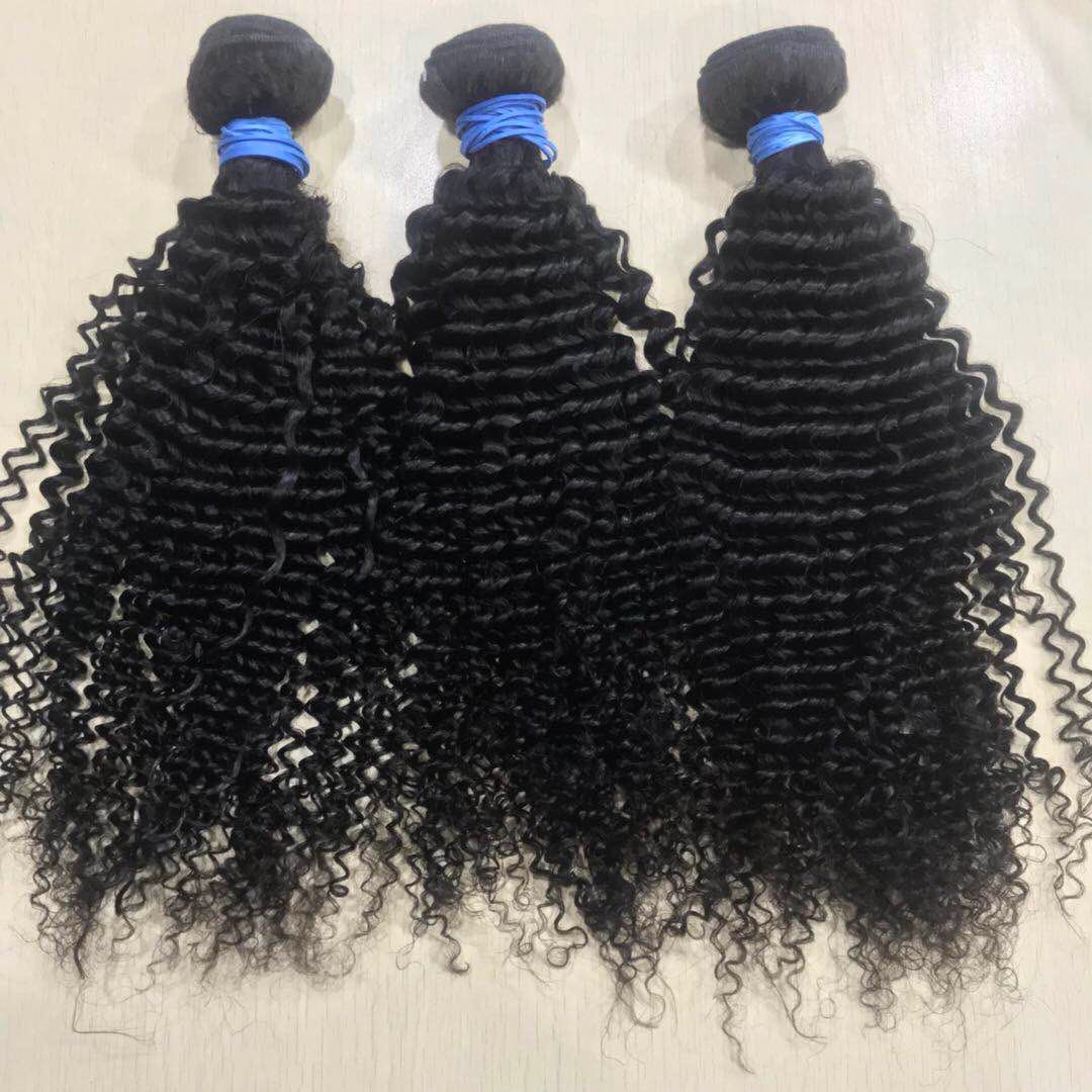 kinky curly